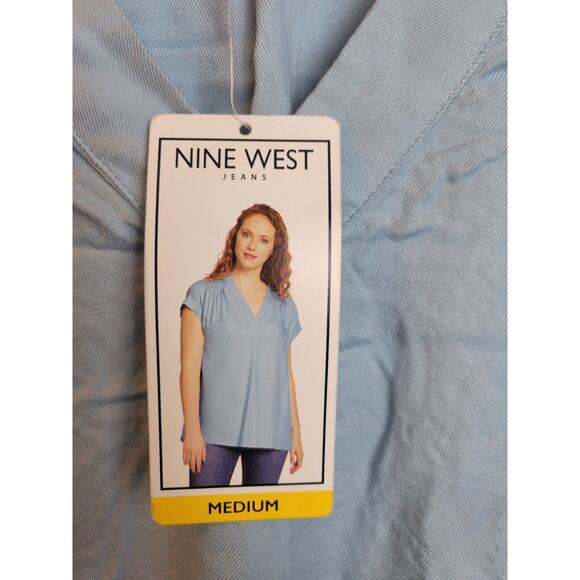NWT Nine West Blue V-Neck Short Sleeve Woven Popover Top Women's Size Medium - Picture 7 of 10